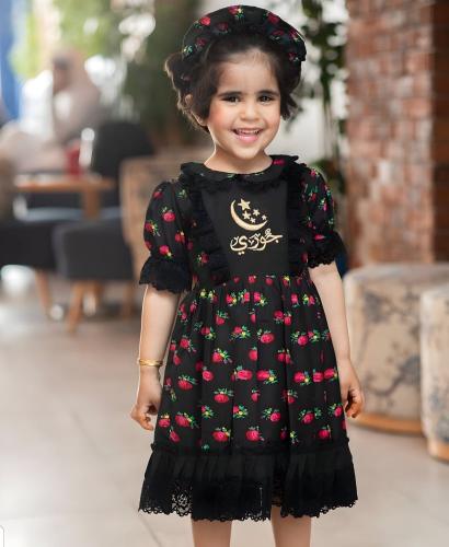 فستان رمضان شالكي أسود مع دانتيل