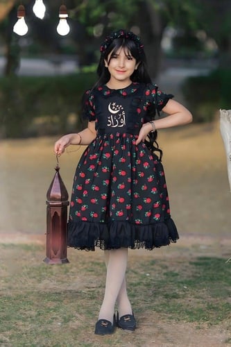 فستان رمضان شالكي أسود مع دانتيل