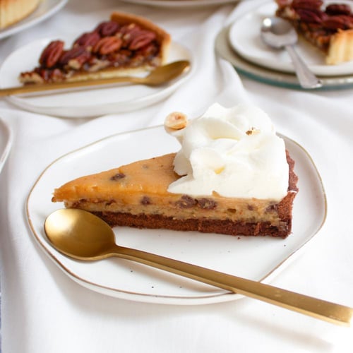 تارت البندق