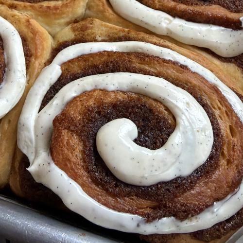 سينابون رول - بالقطع