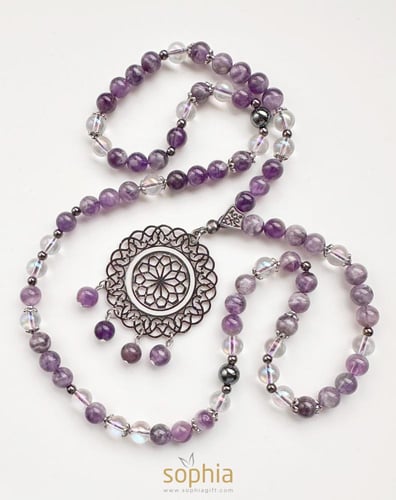 سيدة البلدان & حجر الأماتيست