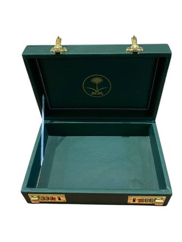 بوكس جدلي فاخر لون زيتي