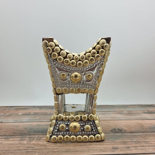 مبخرة أنيقة عريضة