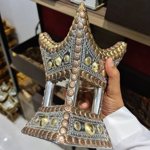 مبخرة أنيقة عريضة