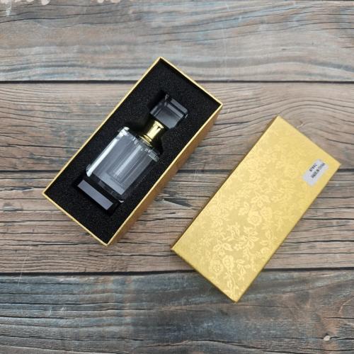 كريستالة فاخرة سعة ربع تولة ( مربعة بغطاء شفاف )