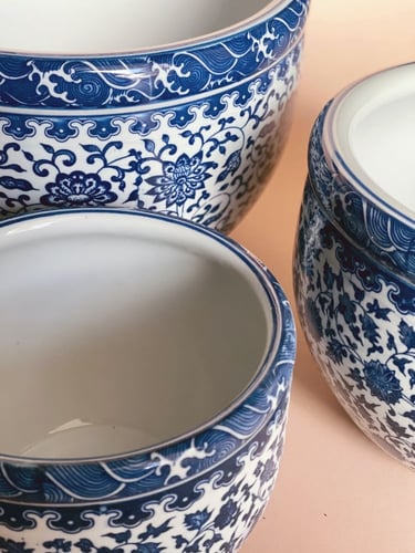 اصيص نباتات ازرق - دائري / مقاسات مختلفة