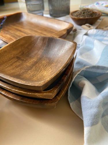 صحن تقديم خشبي - مربع صغير