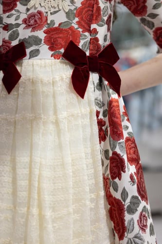 فستان فيكتوريا عودي Victoria dress maroon
