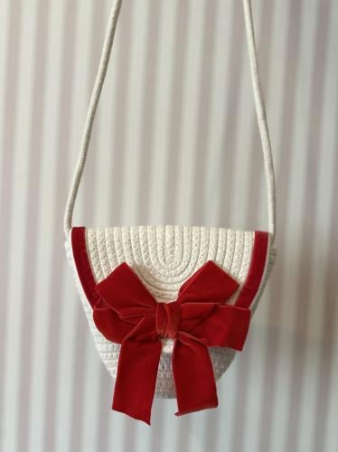 شنطة بشريط احمر روما