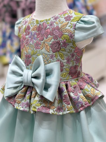 Tiffany forest بيبي