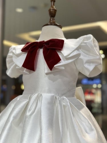 فستان white London