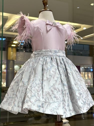 Dusty feather طقم