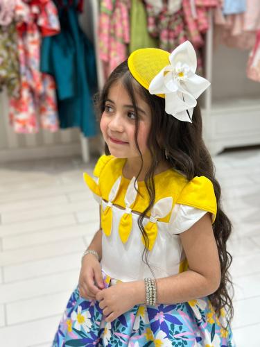 قبعة Yellow and white