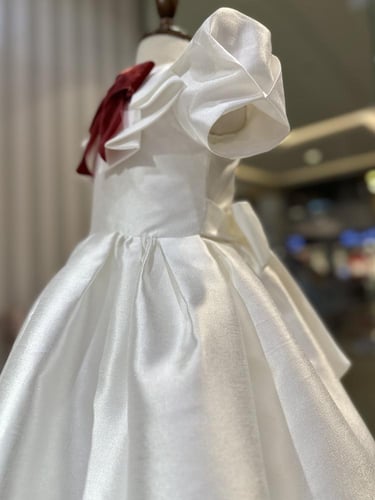 فستان white London