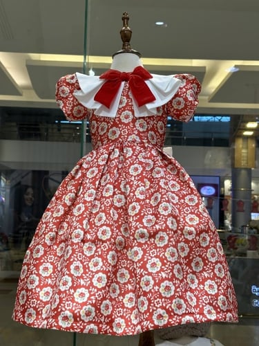 للبيبي London vintage dress