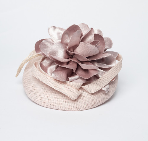 قبعة فرنسية باللون الوردي الداكن