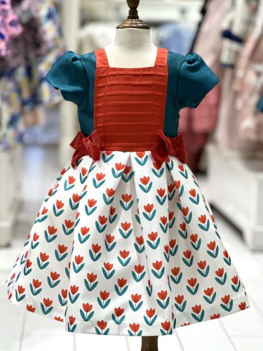 Peacock flowers بيبي