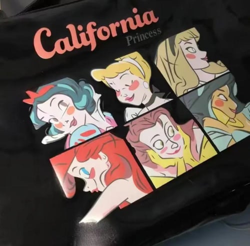 شنطة اميرات ديزني مقاس 42*26*20 سم