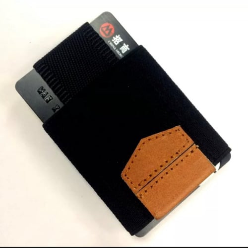 محفظة بطايق صغيرة بشريط سحب