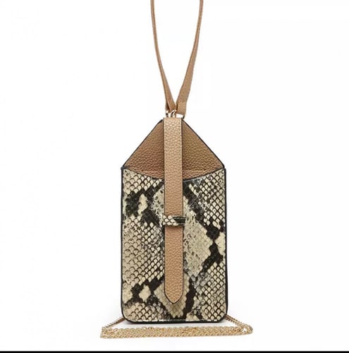 حامل جوال وعدد من البطايق