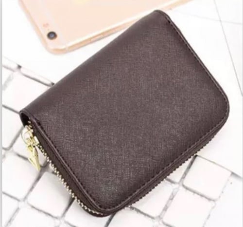 محفظة بطايق نسائيه