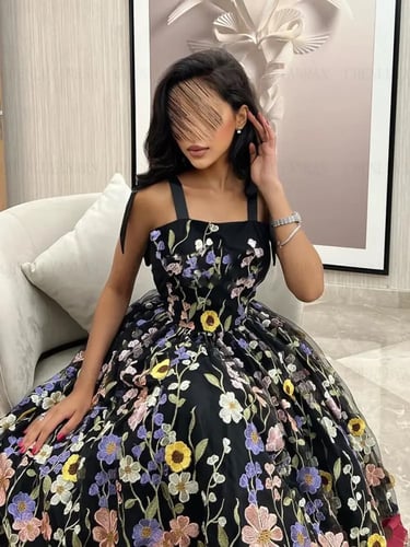 فساتين طويلة كروية بحزام سباغيتي ، زهور ثلاثية الأ...