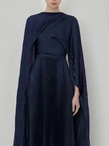 فستان أنيق من غير متماثل بطيات شبكية ورقبة دائرية...