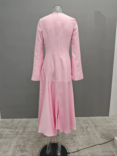 فستان أنيق برقبة دائرية وأكمام مضيئة وصمة عار مرقع...