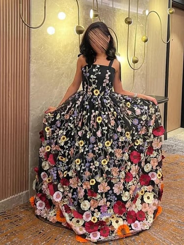 فساتين طويلة كروية بحزام سباغيتي ، زهور ثلاثية الأ...