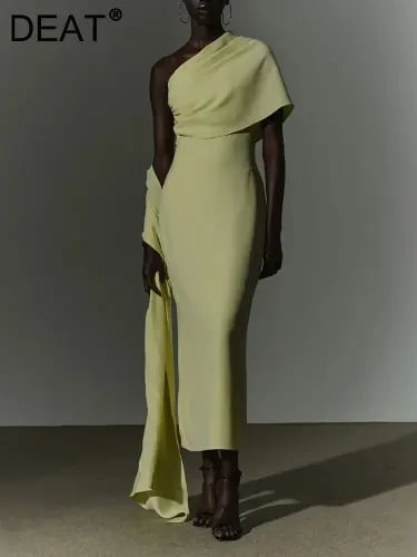 فستان أنيق بدون حمالات غير متماثل بشريط خلفي وفتحة...