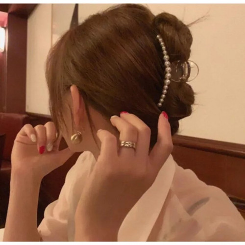 مشبك شعر مزين باللولو اللون شفاف، مشابك شعر أنيقة