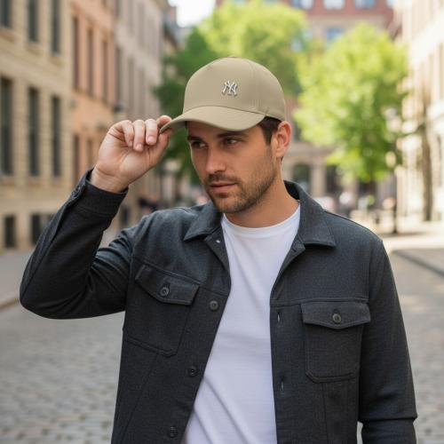 كاب New York بني