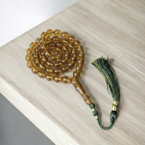 زعفراني عسلي حرباء زيتوني