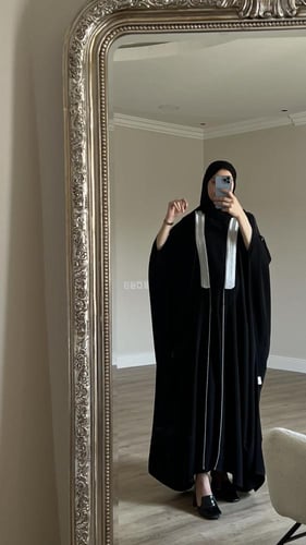 البشت السعودي بقماش فاخر