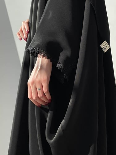 عباه مسكره كسره من الخلف