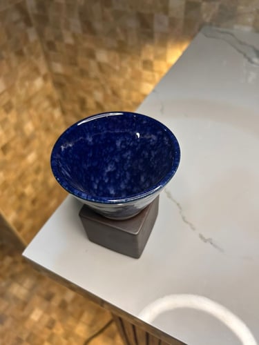 كوب قهوة مخروطي مع قاعدة سعة 150مل - اخضر