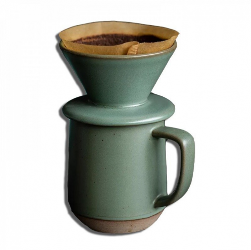 طقم كوب وقمع V60 من السيراميك ب اللون اخضر مميز