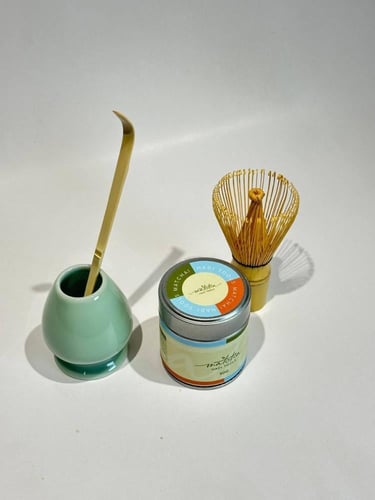 مجموعة أدوات الماتشا الأساسية (4 قطع) - اللوان متع...