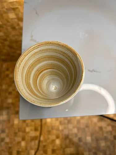 كوب قهوة مخروطي مع قاعدة سعة 150مل - بيج