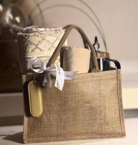 نقصة رمضان الشاملة: دلة وفناجين + طقم صلاة (شرشف و...