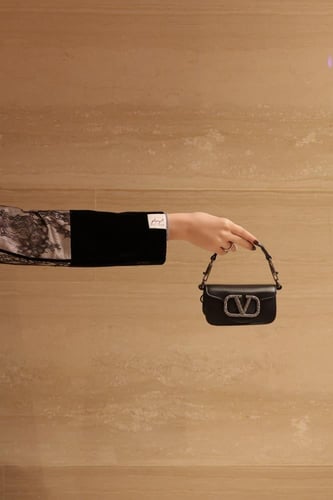 بليزر دانتيل ب تدخيلات مخمل