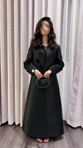 بليزر ب تطريز ورد