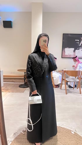 بليزر اسود بياقه مشجر