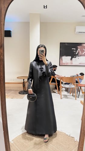 بليزر ب تطريز ورد