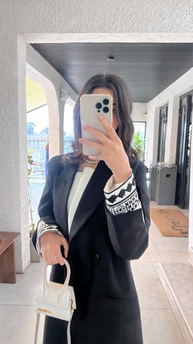 بليزر مطعم بالقط العسيري باليد