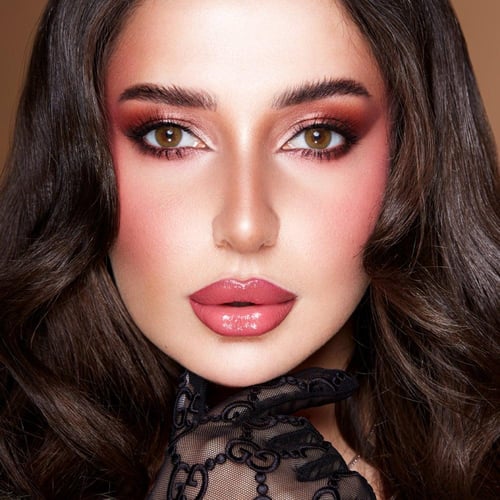 عدسات رندا حجاج من امارا جرين هازل - Green hazel