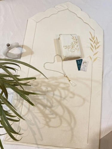 طقم صلاه | عبق الريحان |