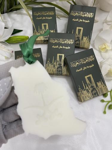 تاقات شمعية معطرة شكل خريطة