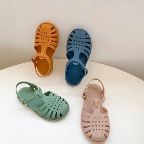 صندل دومينيك - بني