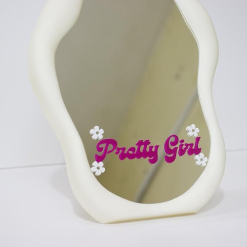 مراية Pretty Girl